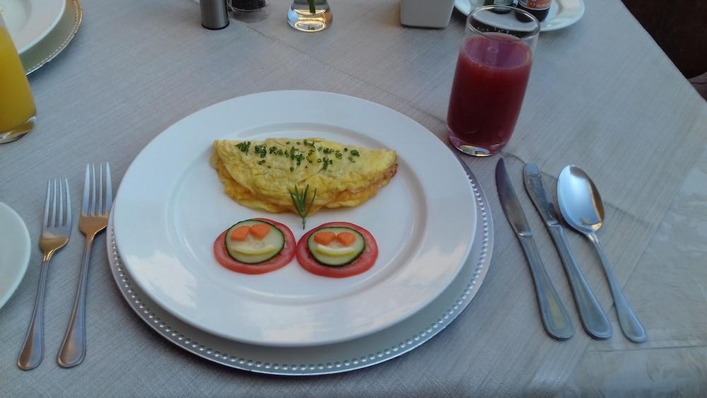 ホテル カステッロ ディ モンテ ゲスト ハウス Pretoria-Noord エクステリア 写真